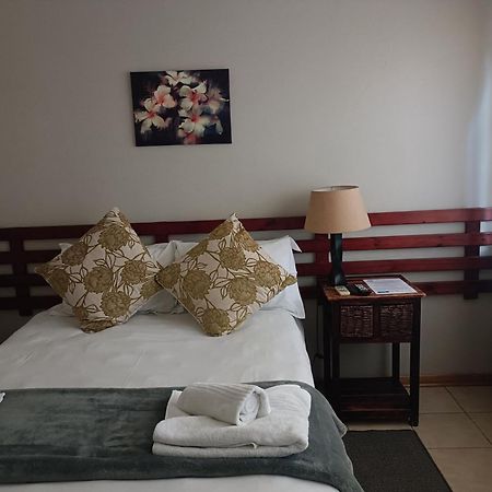 Orchard Guesthouse Bloemfontein Exterior foto